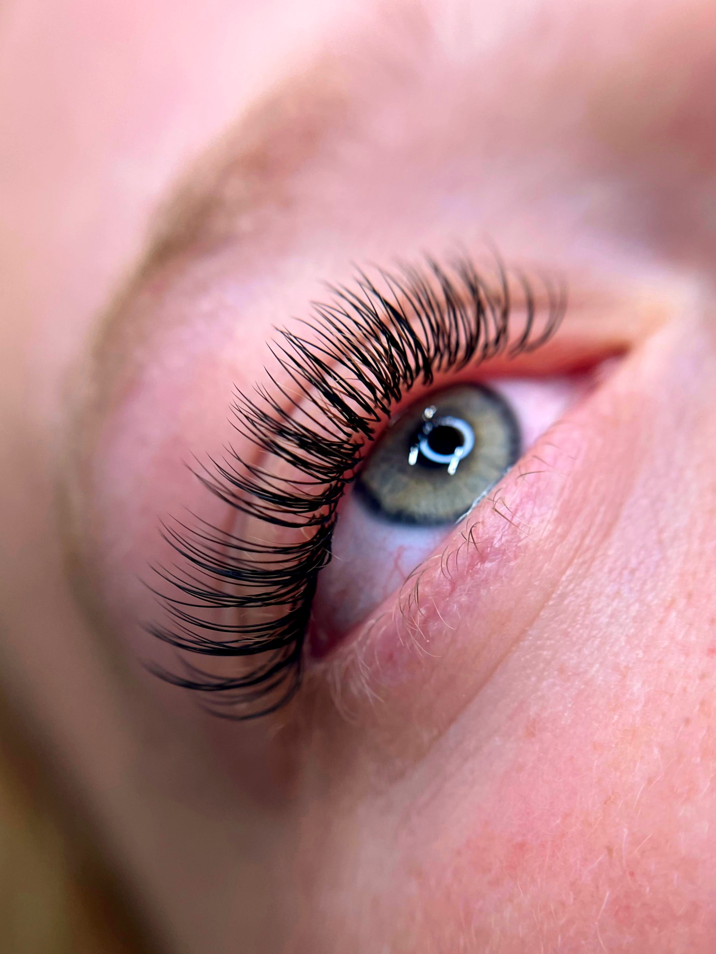 Volume lash extension set close-up